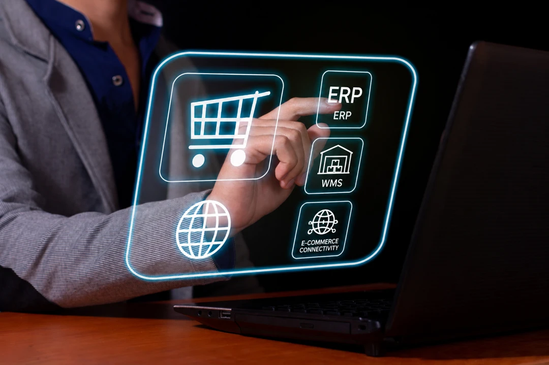 Connexion ecommerce, ERP et WMS pour automatiser les données d’expédition.